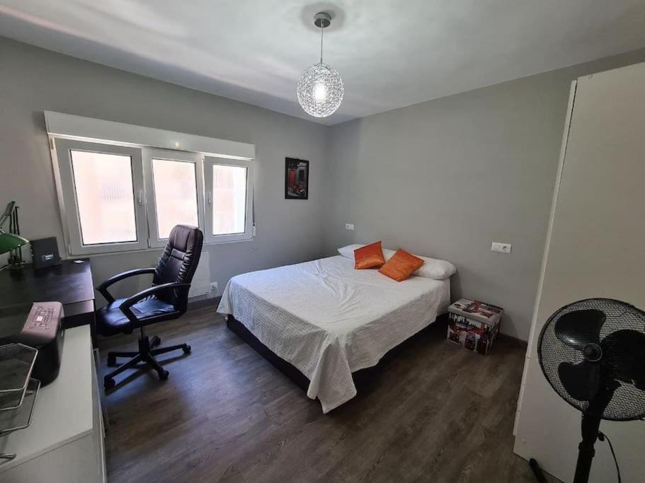 A Un Paso De La Playa, Amplio Apartamento Gijón Buitenkant foto